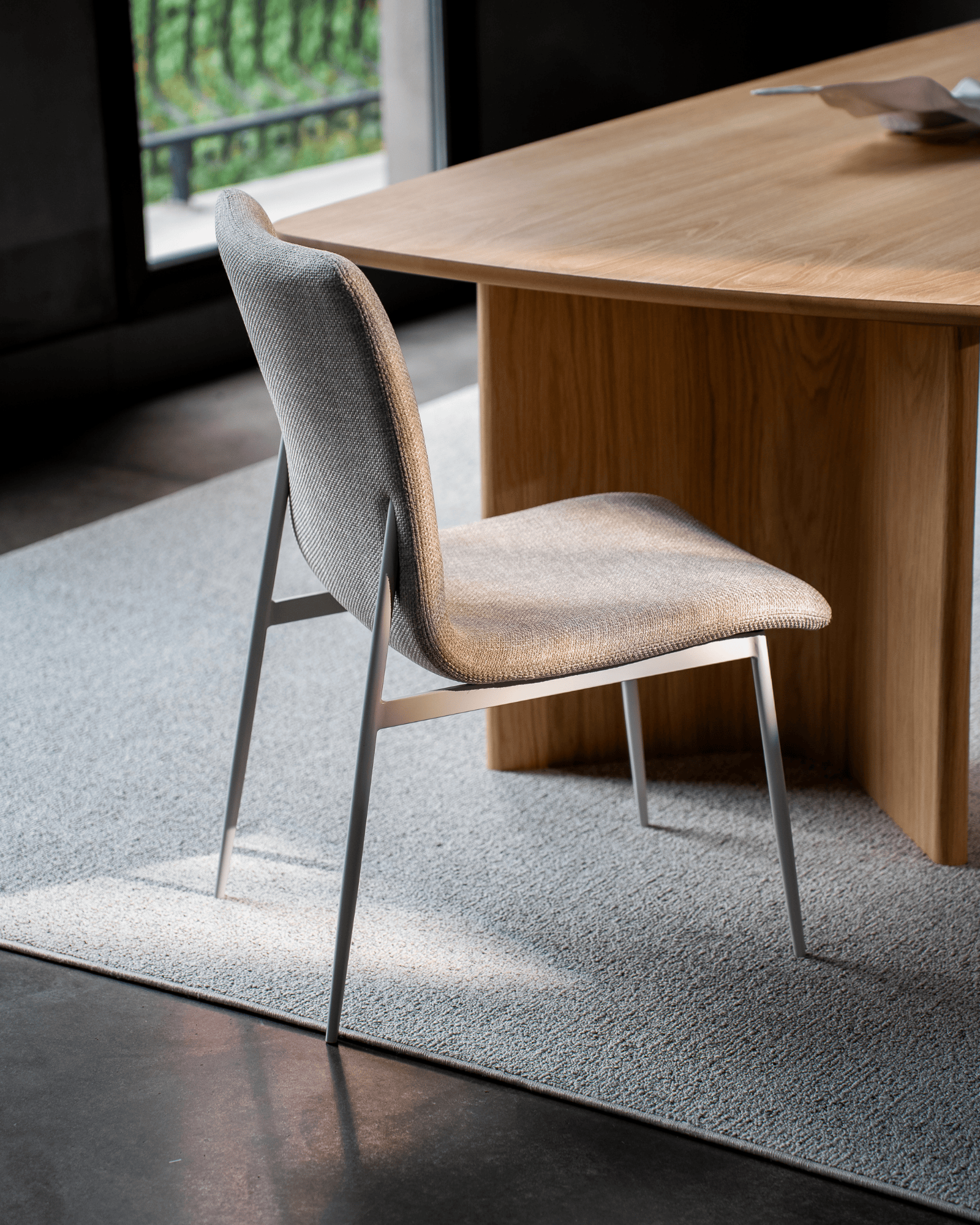 Cadeira de Jantar Atena