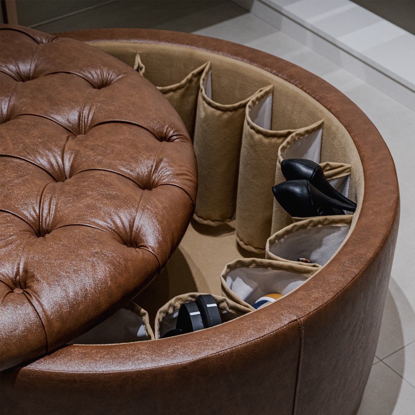 Puff Ônix com Sapateiro