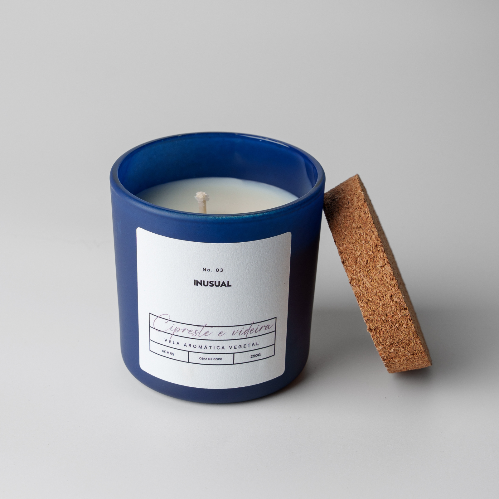 Vela Aromática Color 250g - Cipreste e Videira