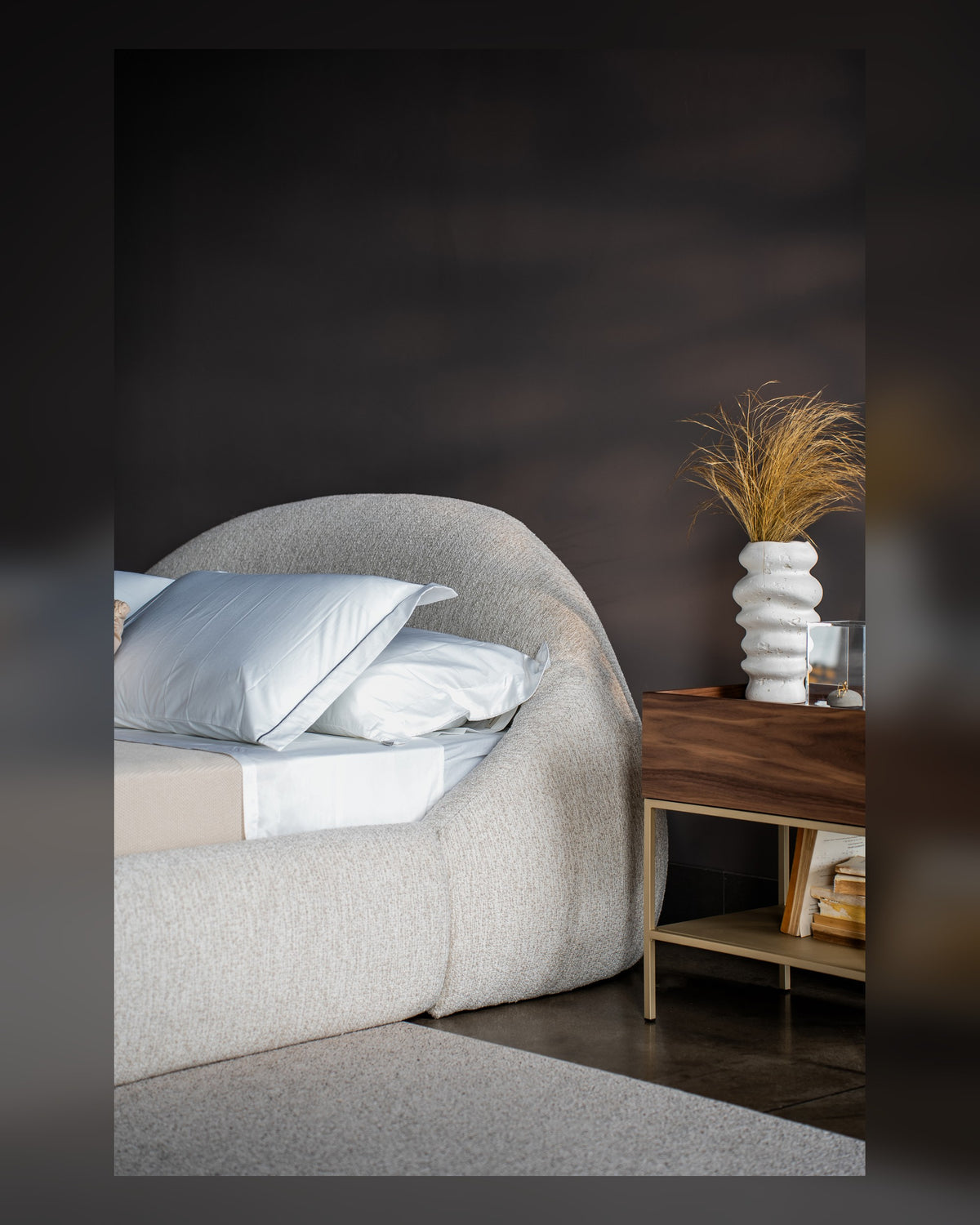 Cama Luni - capa