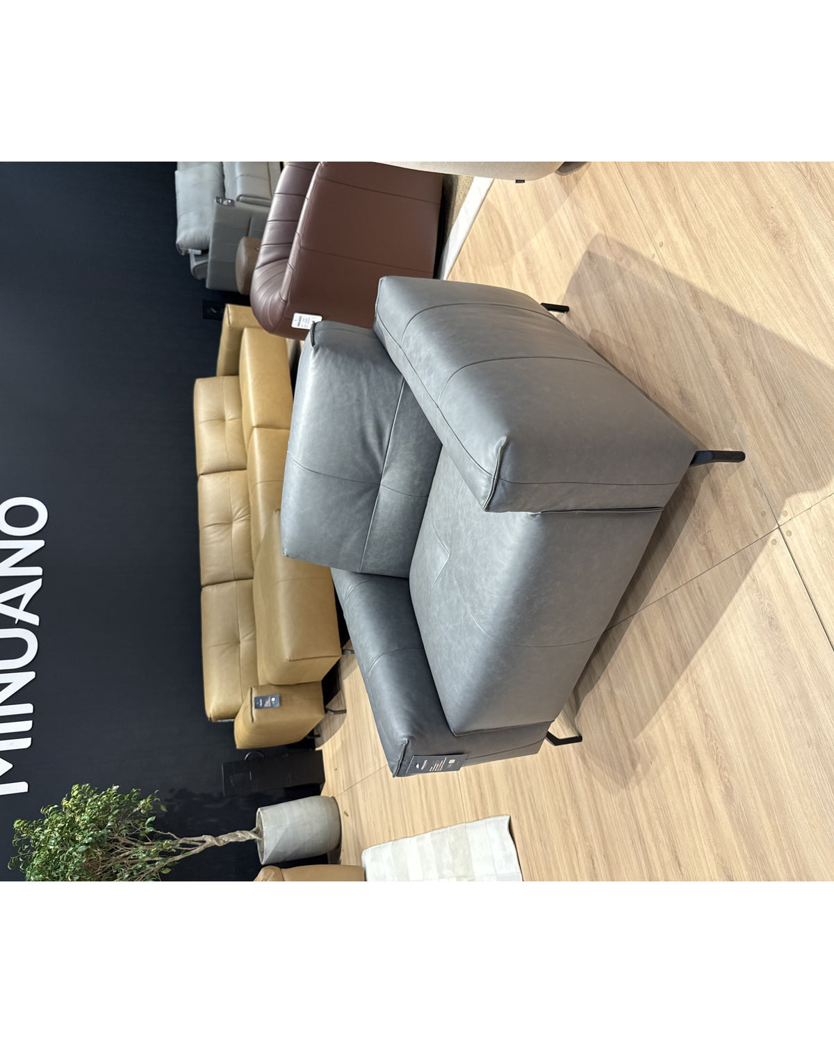 Poltrona Couro Natural Santi chumbo