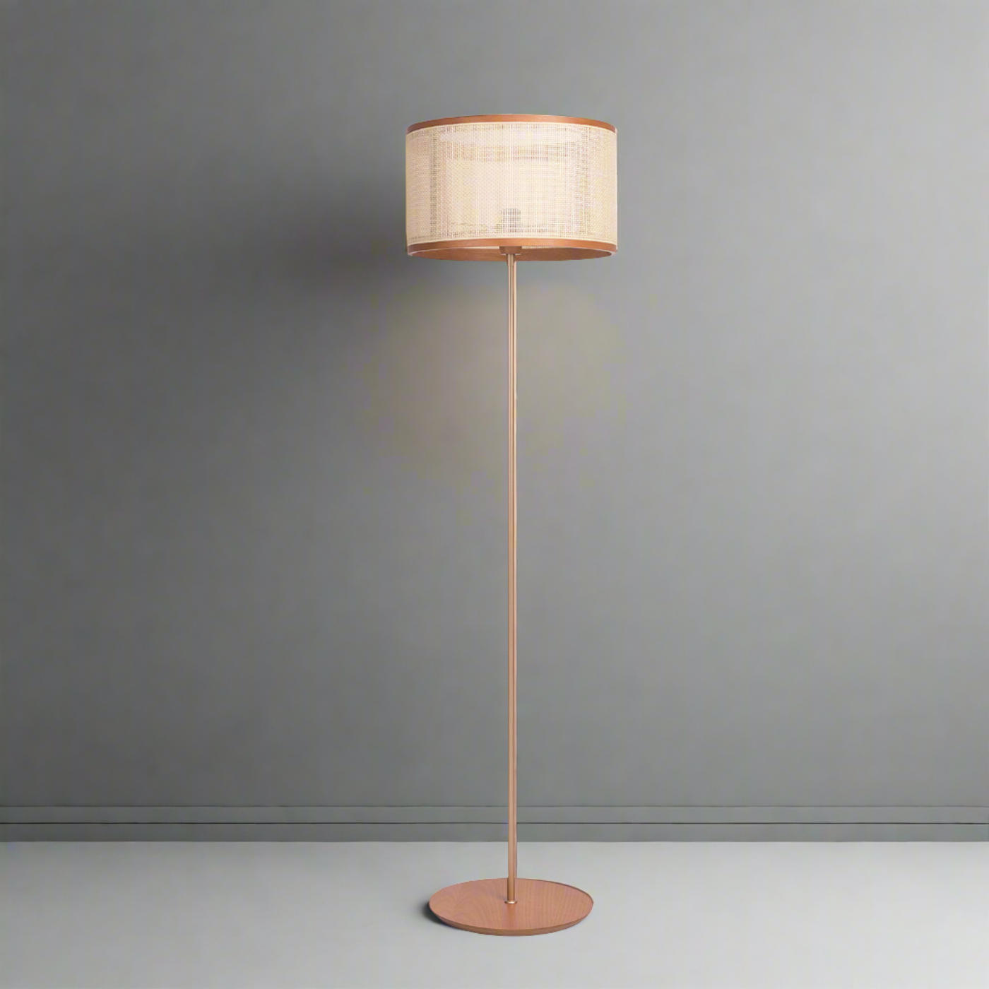Luminária de Piso Slim - Cúpula Palha