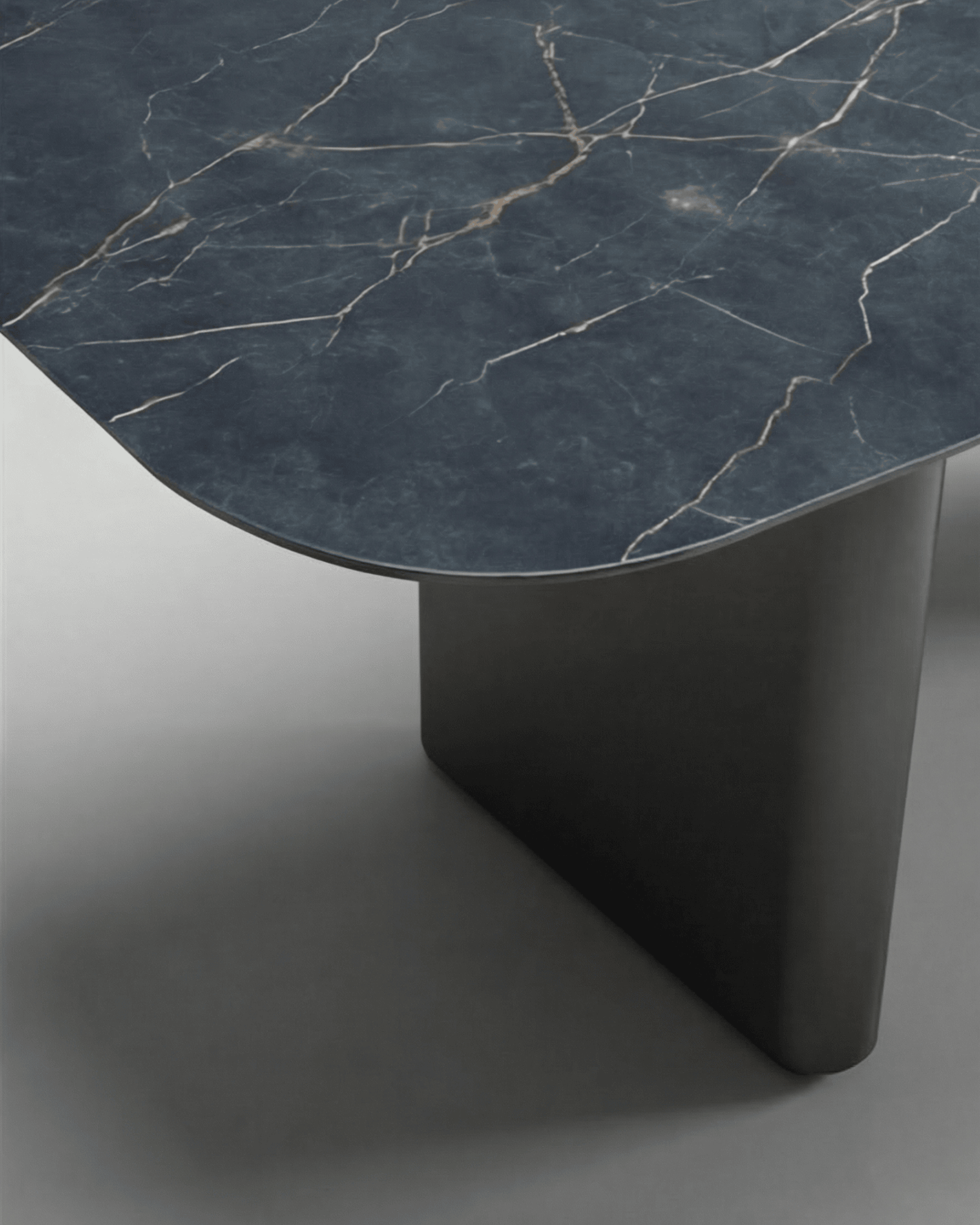 Mesa de Jantar Retangular 2,80m - Mármore Evoluto Preto - Belle - Pronta Entrega