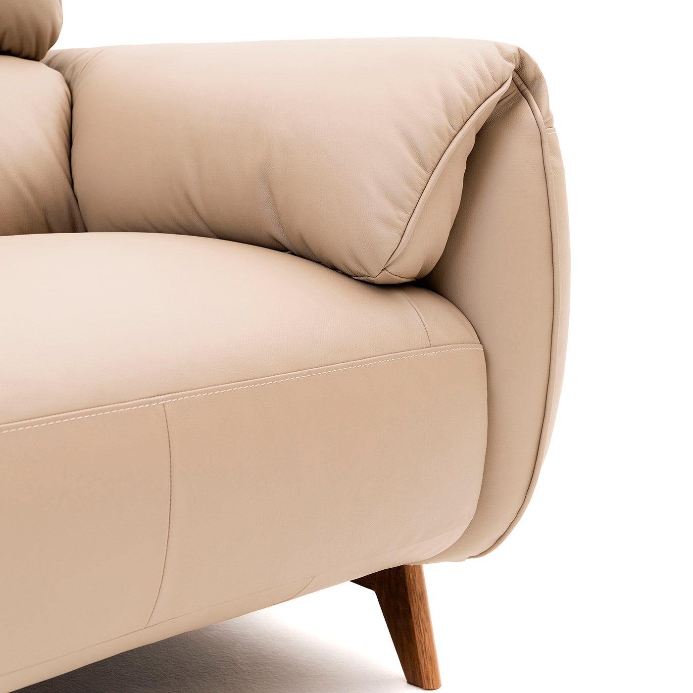 Poltrona Couro Natural Otre - PROMOCIONAL