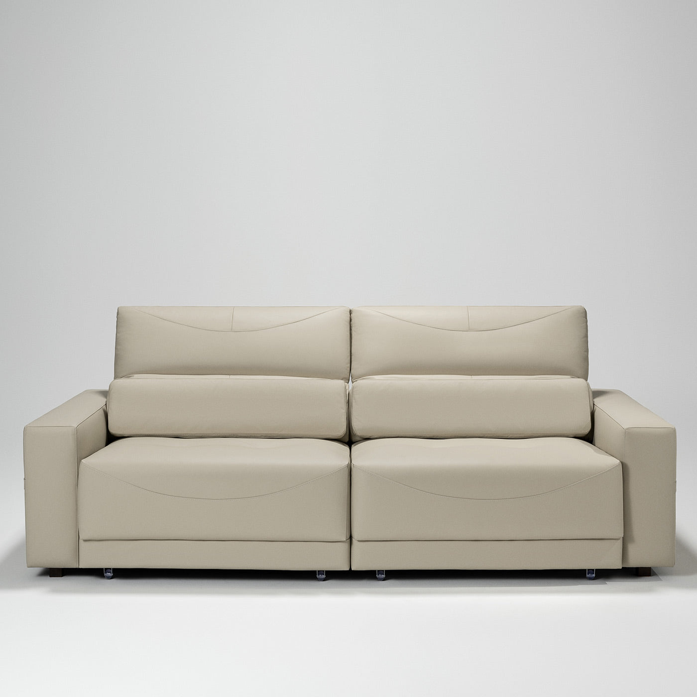 Sofá Couro Natural Retrátil Dane - PROMOCIONAL